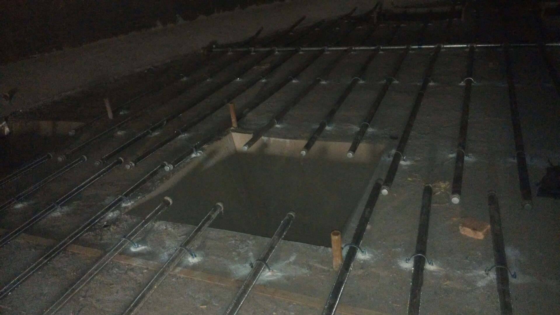 莺歌海镇流化棒